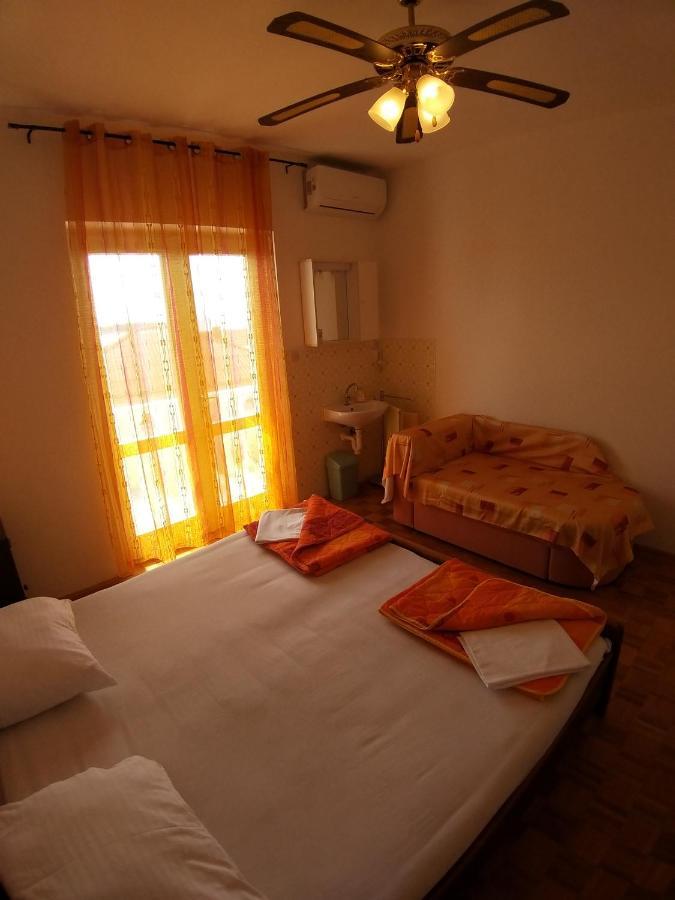 Balen Guest House Ραμπ Εξωτερικό φωτογραφία